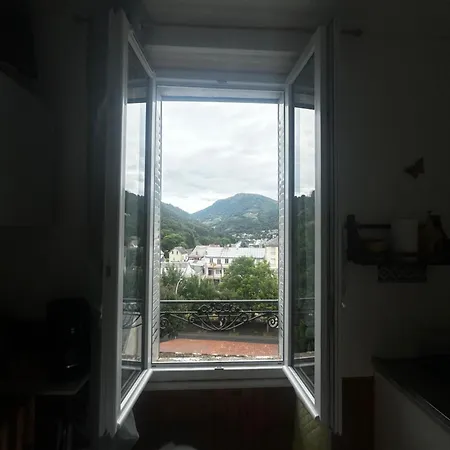 A La Montagne